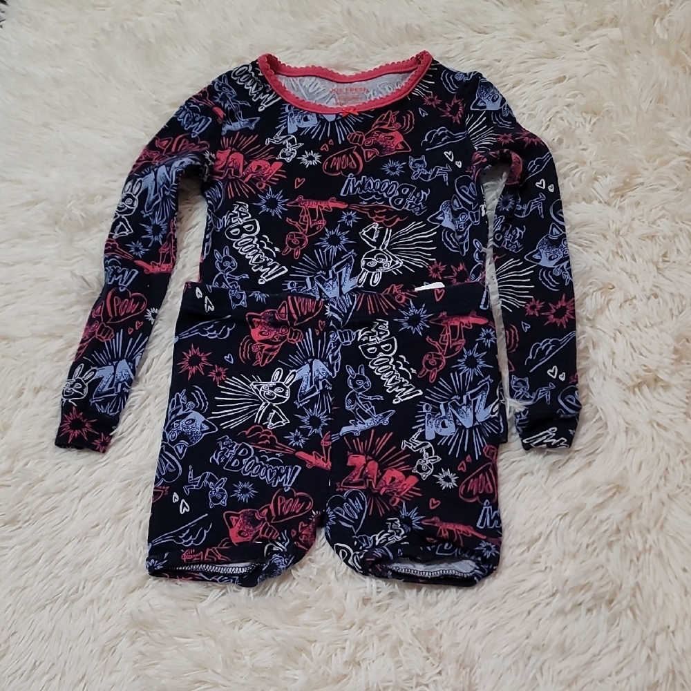 Joe Fresh, Girls, Size 5, Snug Fit, Comic Print Long Sleeve Pajama Set,